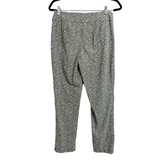 Fabulously Slimming by Chico’s Women’s Green Stretch Ankle Pants Size 0.5 (S) - Picture 2 of 10